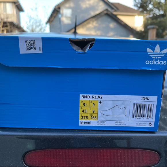 Adidas X Parley NMD R1 V2 - Picture 9 of 10